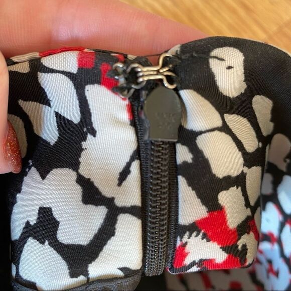 Worthington Red, White, & Black Patterned Lined Pencil Skirt with Abstract Waist - Picture 10 of 10